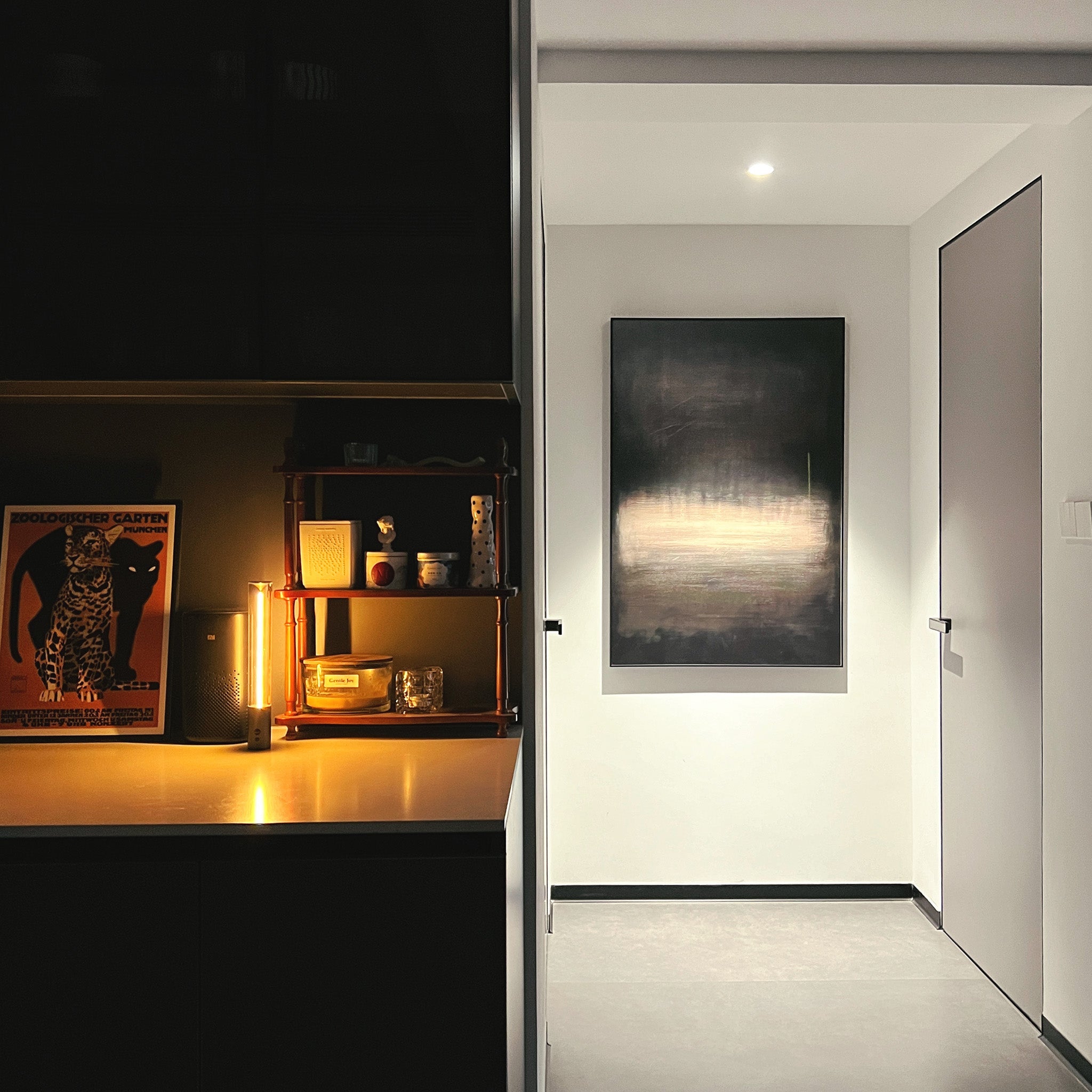 Motion Sensor LED Night Light: Auge Light is a portable, rechargeable night lamp ideal for bedroom, hallway, and closet. - Auge Light